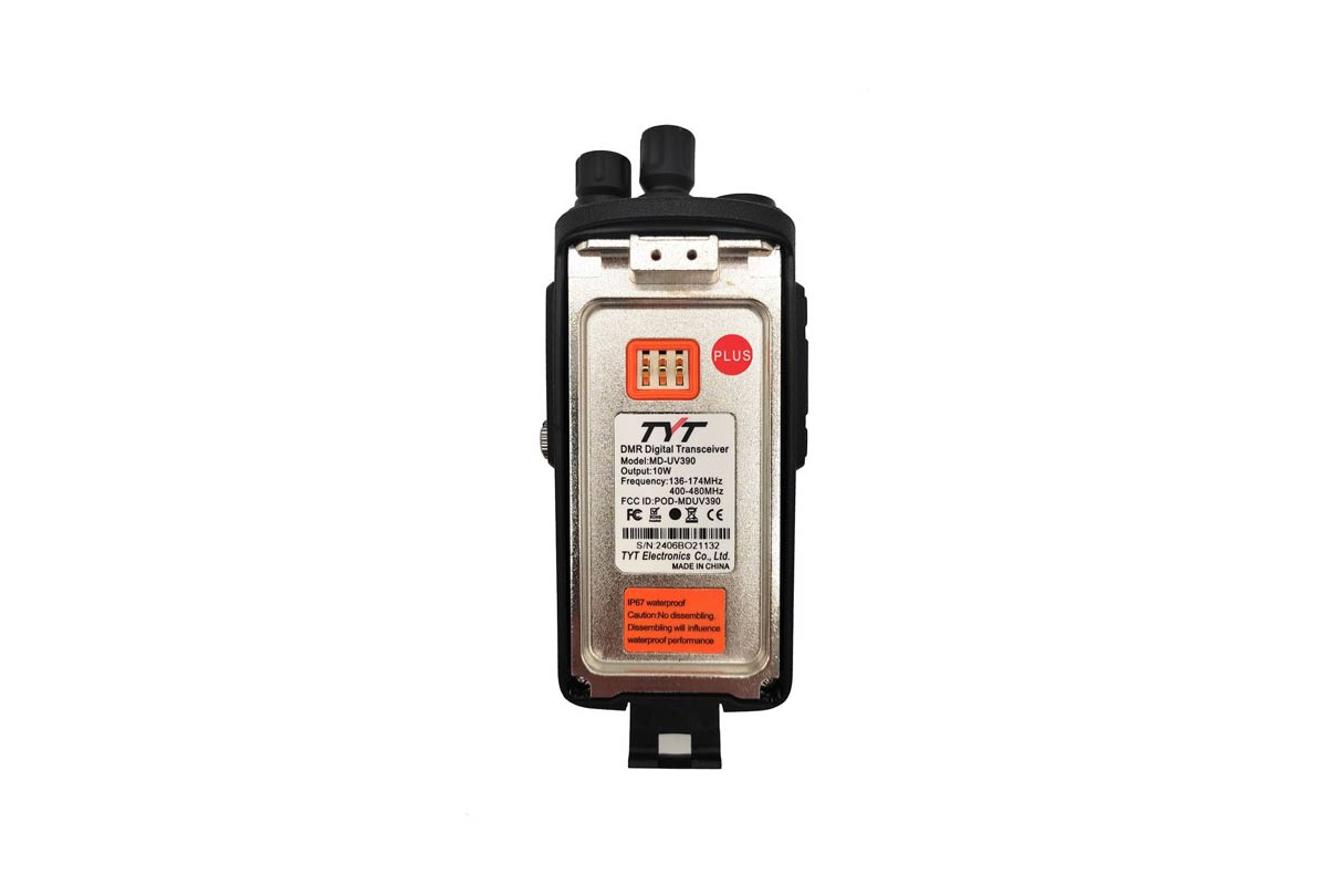 TYT MD-UV390 вид сбоку